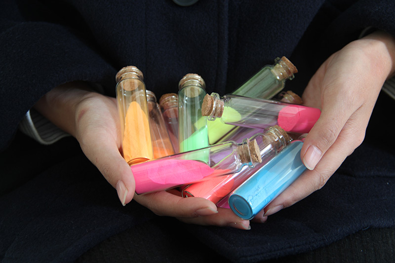 glow in the dark powder