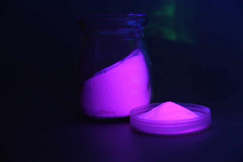 Purple glow in the dark powder