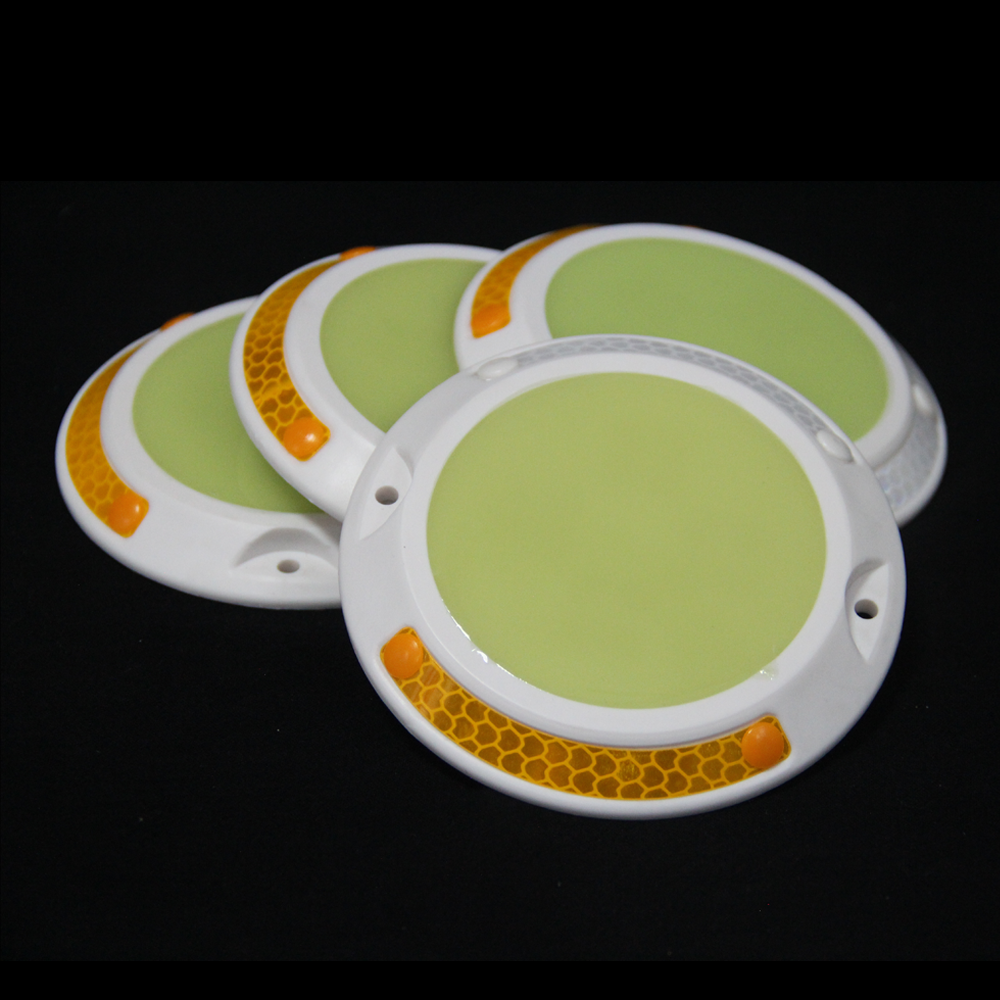 No. 01 Round White ABS Plastic Glow in The Dark Road Stud Reflective Pavement Lane Marker in Traffic Warning