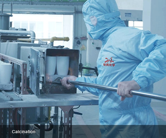 Kiln for calcination of glow powder