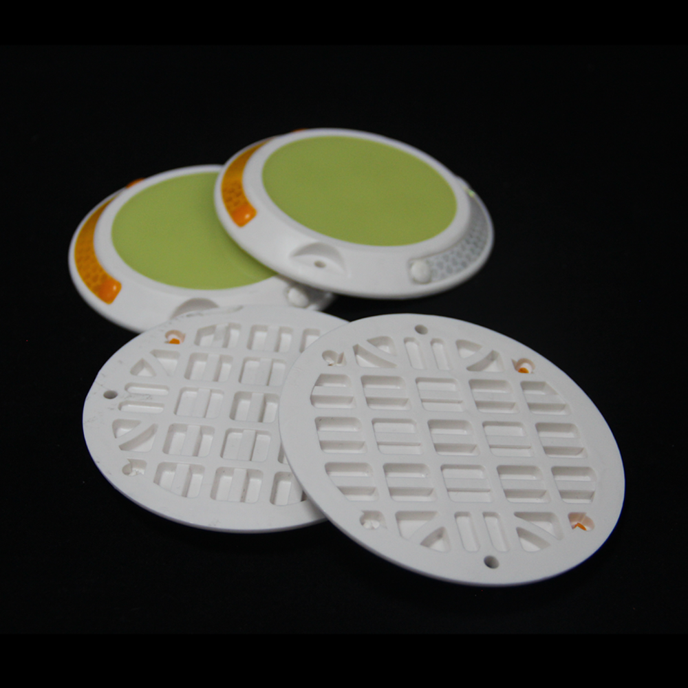 No. 01 Round White ABS Plastic Glow in The Dark Road Stud Reflective Pavement Lane Marker in Traffic Warning